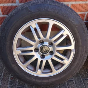 VOLVO S60,V70 o S80 LM fälg med SOMMARDÄCK 195x65-15 Kampanjpris