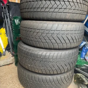 Vinterhjul med fälgar,195/55R16, 4 håls. Fri frakt