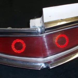 1964 Pontiac Catalina baklampa höger Köp online
