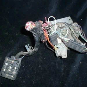 1967 Mercury Cougar relä och säkringsbox risnedsättning