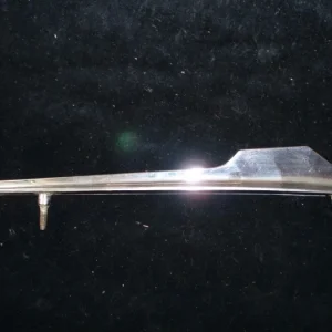 1964 Ford Fairlane skärmprydnad vänster Fynd