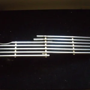 1957 Plymouth grill del vänster Handla nu
