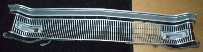 1967 Dodge Dart grill Reapris