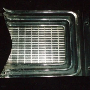 1967 Chrysler Newport grilldel vänster risnedsättning
