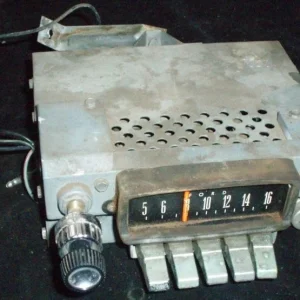 1965 Ford Fairlane radio (ej testad) Erbjudande