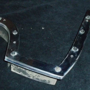 1967 Chrysler 300 kromlist skärmförlängare bak höger Endast denna vecka