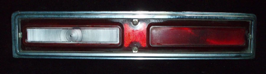 1966 Chevrolet Bel Air baklampa höger Erbjudandepris