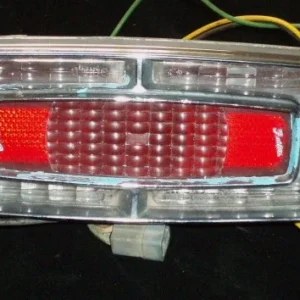 1965 Cadillac baklampa (spricka i glas) Endast idag