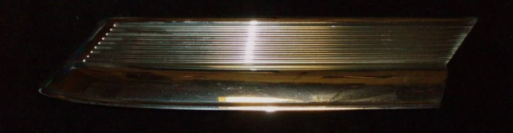 1962 Ford 2dr ht kromlist takstolpe höger risnedsättning