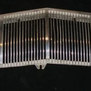1961 Oldsmobile 98 grill mitten (två ribbor svagt böjda) Köp online