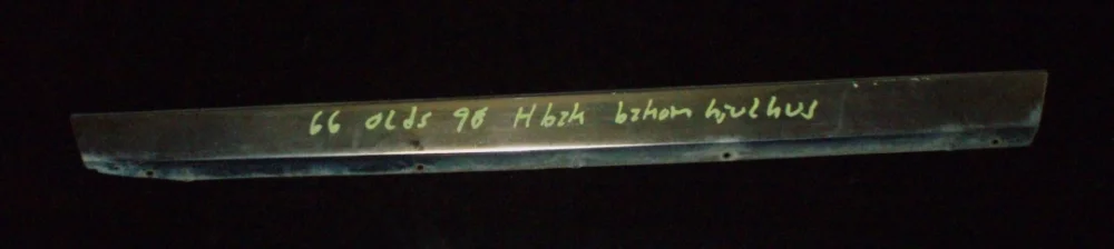 1966 Oldsmobile 98 krom bakom hjulhus bak höger Rabatter