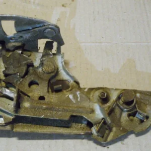 1963 Cadillac 4dr ht låskista vänster fram Snabb frakt