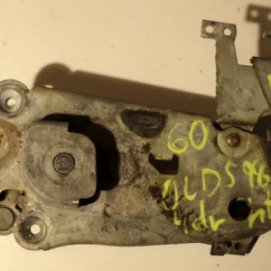 1960 Oldsmobile 98 4dr ht låskista sedan vänster fram Snabb leverans