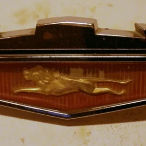 1961Chrysler Windsoremblem Endast denna vecka