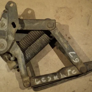 1967 Buick LeSabrehuvgångjärn par Populärt val