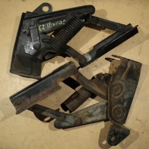 1962 Oldsmobile 88 huvgångjärn par Premium