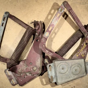 1967Dodge Coronet huvgångjärn par Populärt val